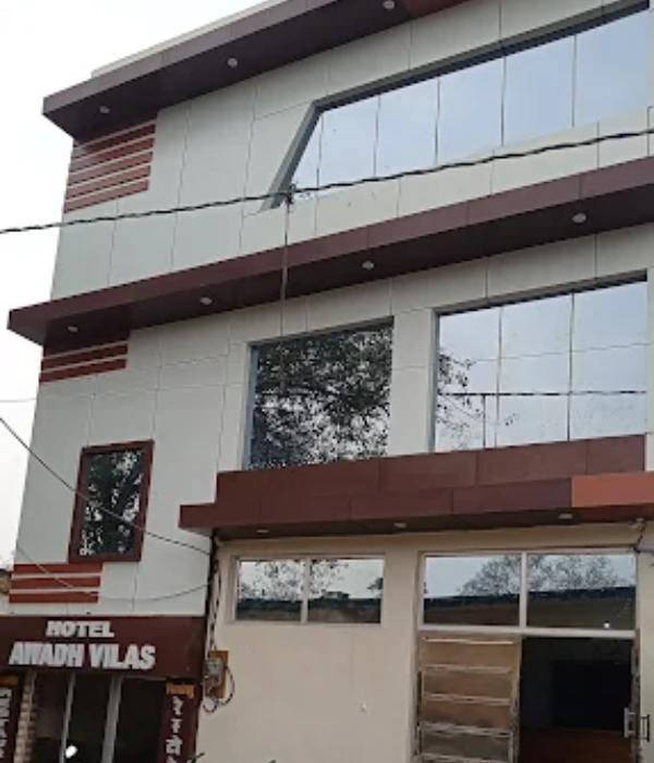 About Hotel Awadh Vilas